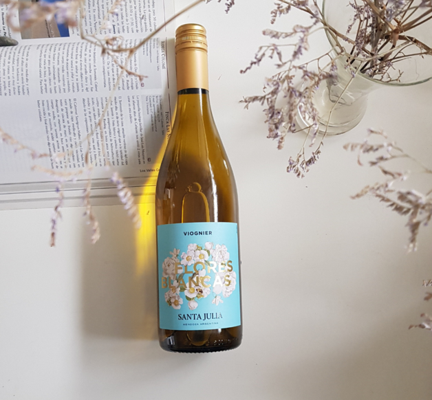 Santa Julia Viognier White Flowers Wine, 750 ml