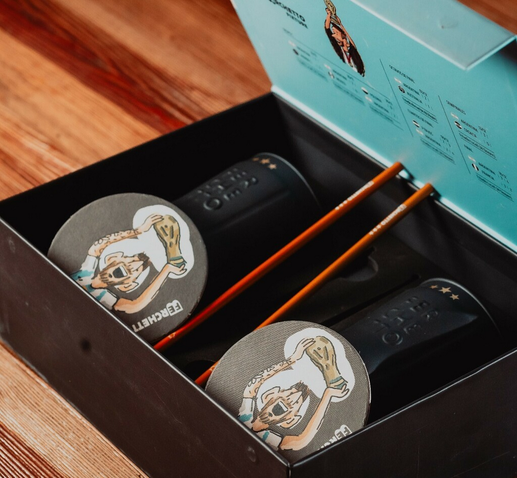 Ferchetto Premium Black Glass: World Champions Edition – Two Exclusive Black Glasses with Gift Box, A Tribute to Argentina's 2022 Victory